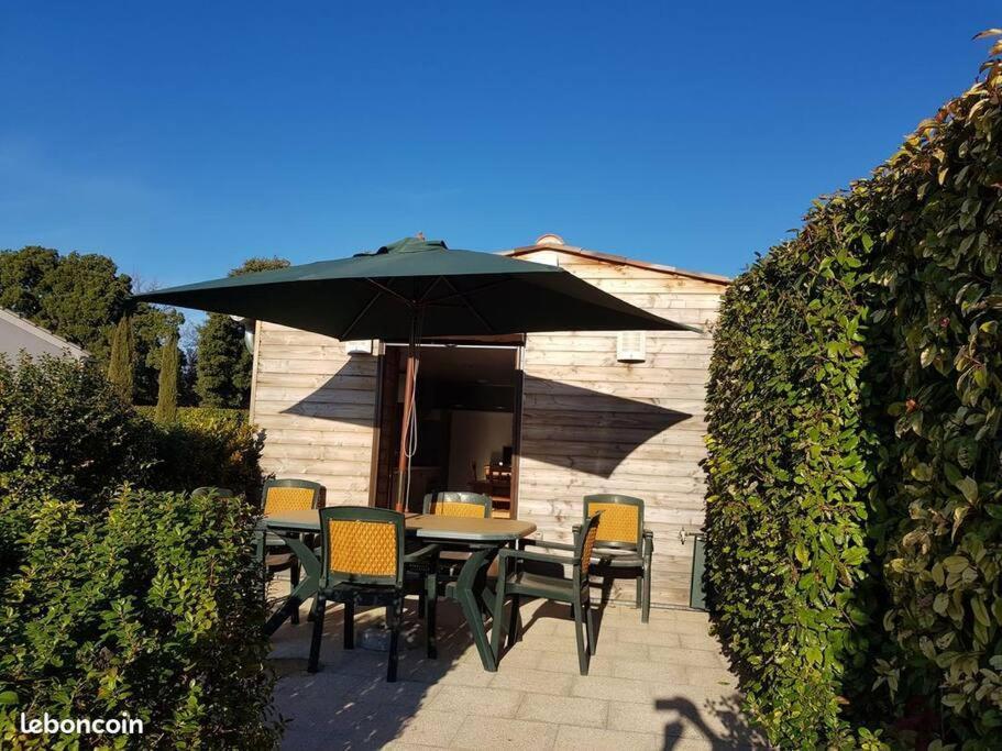 Chalet De Charme Climatise Sur La Route Du Ventoux Carpentras Eksteriør billede